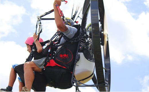 モーターパラグライダータンデム体験フライトペア