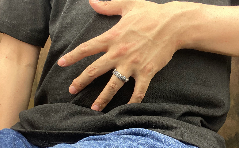 Medium  undulation  ring ミディアム アンジュレーション リング ｜ 指輪 大きな うねり を 表現 シンプル 細身 普段使い しやすい モチーフ シルバー アクセサリー 925 ハンドメイド 選べる サイズ ジュエリー アクセ ファッション 人気 シンプル ギフト プレゼント 年末年始 お中元 お歳暮 内祝い 快気祝い