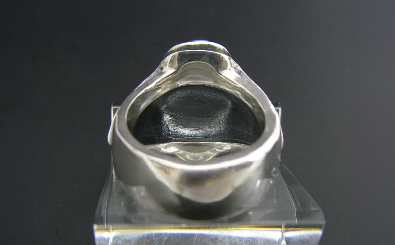 Medium Pyramid cross ring ｜ ピラミッドクロスリング リング 指輪 シルバーリング シルバー シルバー925 しっかり ボリューム ハンドメイド 手作り ゆびわ りんぐ リング 指輪 シルバー アクセサリー 925 ハンドメイド 選べる サイズ ジュエリー アクセ ファッション 人気 シンプル ギフト プレゼント 年末年始 お中元 お歳暮 内祝い 快気祝い