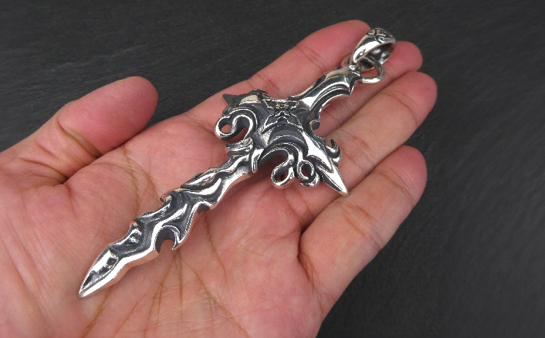 New plant sword pendant ニュープラント ソード ペンダント ｜ シルバー シルバー925 ハンドメイド 手作り アクセサリー ペンダントトップ ネックレス チャーム ジュエリー アクセ ファッション 人気 シンプル ギフト プレゼント 年末年始 お中元 お歳暮 内祝い 快気祝い