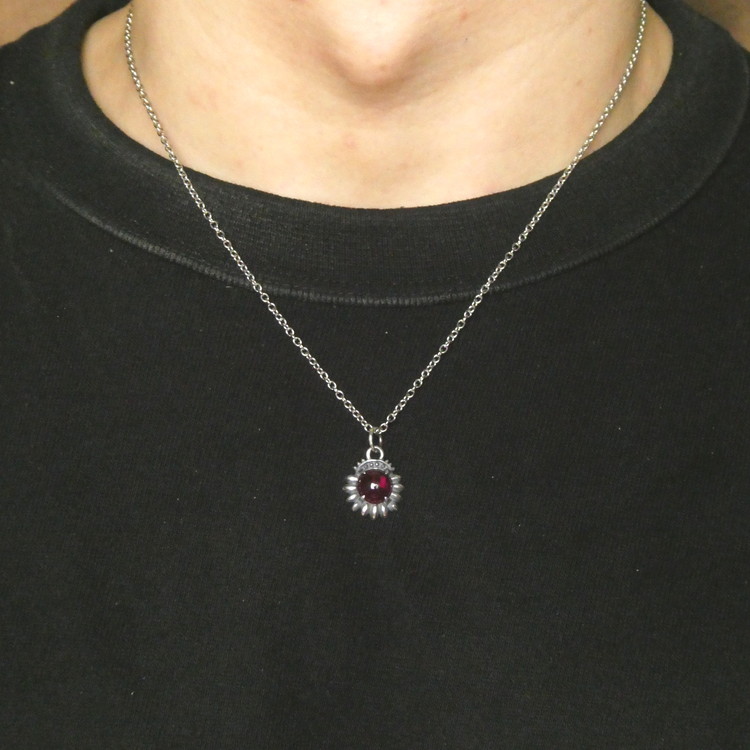 The Phantom Sun pendant ファントム サン ペンダント ｜ シルバー アクセサリー 太陽 モチーフ 925 ペンダントトップ ネックレス チャーム ジュエリー アクセ ファッション ハンドメイド 人気 シンプル ギフト プレゼント 年末年始 お中元 お歳暮 内祝い 快気祝い