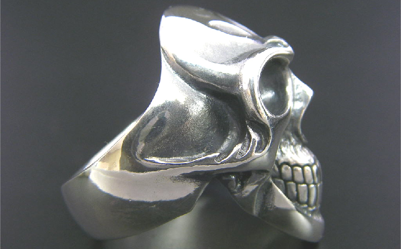 Standard  skull  ring スタンダード スカル リング ｜ 定番的 な スカル の 指輪 です シルバー アクセサリー 髑髏 モチーフ 925 ハンドメイド 選べる サイズ ジュエリー アクセ ファッション 人気 シンプル ギフト プレゼント 年末年始 お中元 お歳暮 内祝い 快気祝い
