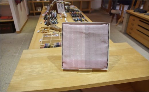 【いしげ結城紬】結城紬　一年中ショール【薄花桜】0686