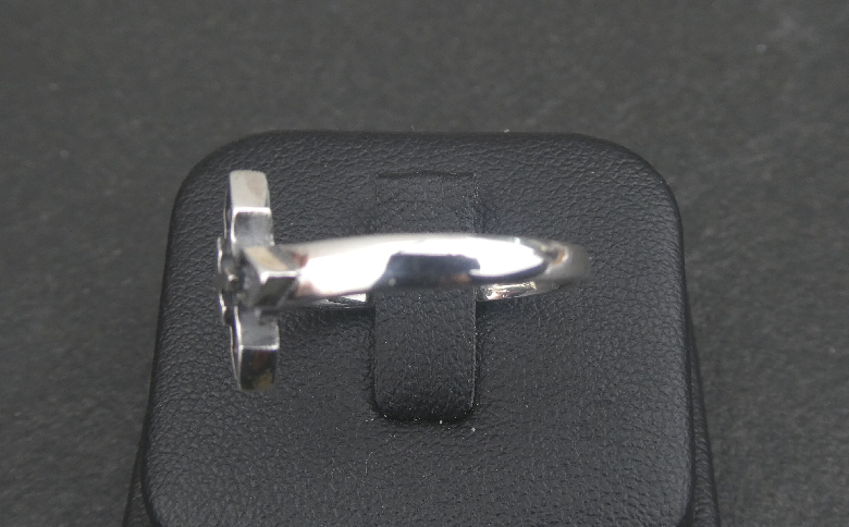 Small cross ring スモール クロス リング ｜ 指輪 シンプル な クロス の リング 普段使い しやすい モチーフ シルバー アクセサリー 十字架 925 ハンドメイド 選べる サイズ ジュエリー シンプル プレゼント 年末年始 お中元 お歳暮 内祝い 快気祝い