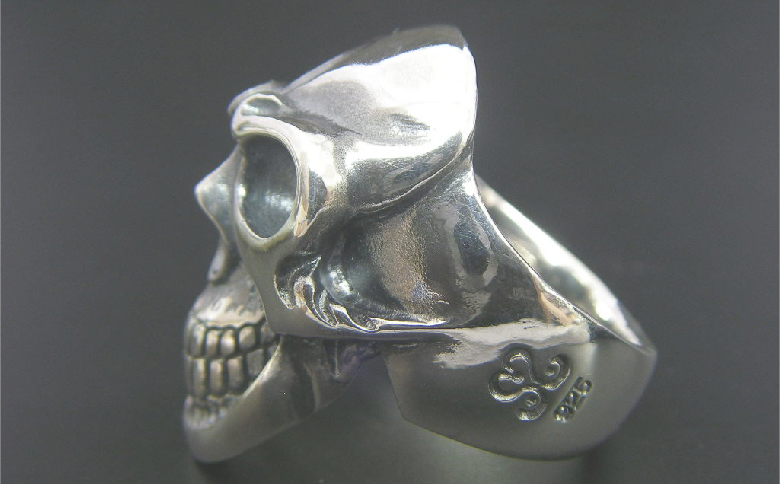 Standard  skull  ring スタンダード スカル リング ｜ 定番的 な スカル の 指輪 です シルバー アクセサリー 髑髏 モチーフ 925 ハンドメイド 選べる サイズ ジュエリー アクセ ファッション 人気 シンプル ギフト プレゼント 年末年始 お中元 お歳暮 内祝い 快気祝い