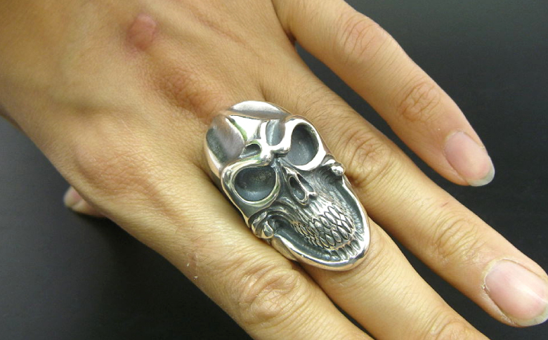 Anger ring スカルリング ｜ リング 指輪 シルバーリング シルバー シルバー925 スカル ハンドメイド 手作り インパクト ゆびわ りんぐ リング 指輪 シルバー アクセサリー 925 ハンドメイド 選べる サイズ ジュエリー アクセ ファッション 人気 シンプル ギフト プレゼント 年末年始 お中元 お歳暮 内祝い 快気祝い