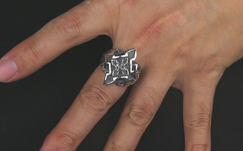 Double cross ring ダブル クロス リング ｜ リング 指輪 シルバーリング シルバー シルバー925 ハンドメイド 手作り ゆびわ りんぐ アクセサリー 十字架 モチーフ 925 選べる サイズ ジュエリー アクセ ファッション 人気 シンプル ギフト プレゼント 年末年始 お中元 お歳暮 内祝い 快気祝い