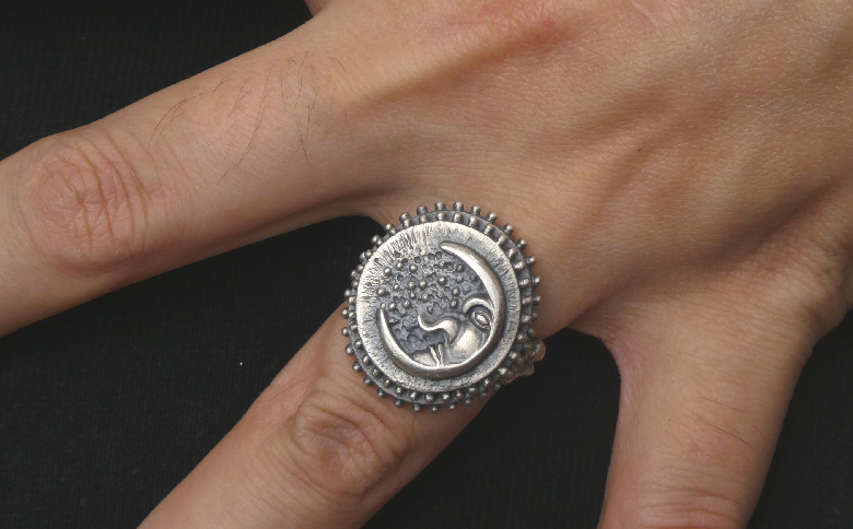 Moon  ring ムーン リング ｜ 指輪 シルバーリング シルバー シルバー925 ハンドメイド 手作り ゆびわ りんぐ アクセサリー 月 モチーフ 925 ハンドメイド 選べる サイズ ジュエリー アクセ ファッション 人気 シンプル ギフト プレゼント 年末年始 お中元 お歳暮 内祝い 快気祝い