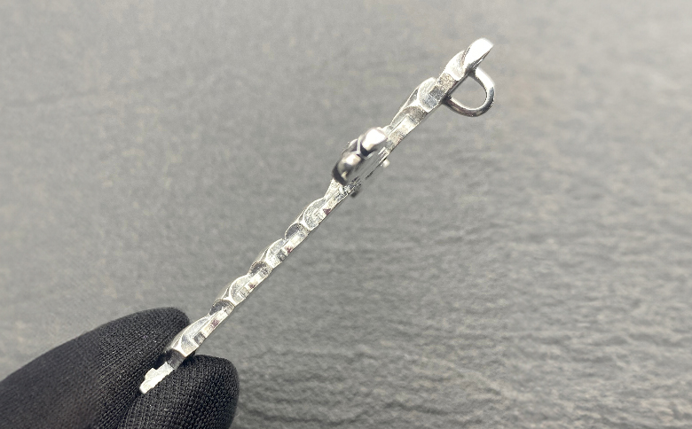 Mechanical cross pendant メカニカル クロス ペンダント ｜ シルバー シルバー925 ハンドメイド 手作り アクセサリー 十字架 モチーフ ペンダントトップ ネックレス チャーム ジュエリー アクセ ファッション 人気 シンプル ギフト プレゼント 年末年始 お中元 お歳暮 内祝い 快気祝い