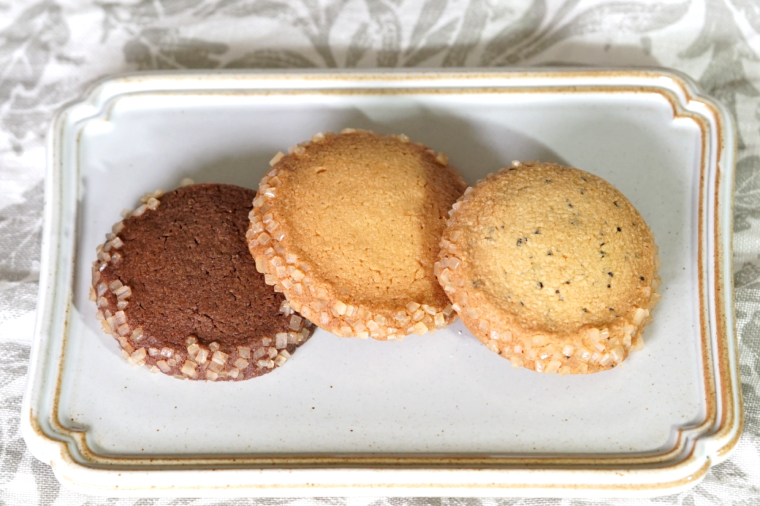 オリジナルドライフラワーリースとお菓子のスペシャル2段ギフト【スイーツ ギフト 贈り物 贈答品 プレゼント】(CD201)