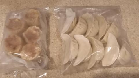 にこにこセット（ 焼売 5個と 餃子 15個セット） しゅうまい ぎょうざ おいしい 美味しい おかず 惣菜 時短 日持ち グルメ お取り寄せ 詰め合わせ セット 国産 茨城