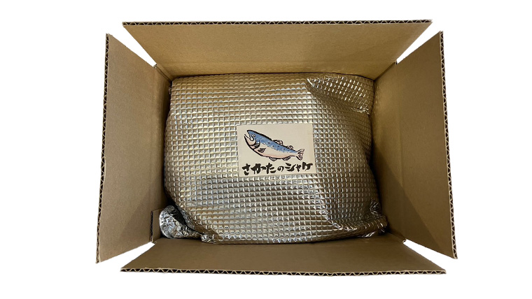 厚切り 銀鮭 の 切り身 【 半尾 】約 1kg （ 8切 ～ 10切 ） 鮭 切身 半身 厳選 甘塩 さけ サケ しゃけ シャケ 冷凍 真空 時短 弁当 おつまみ 魚 魚介