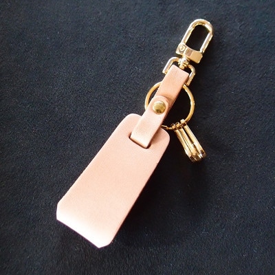 ラフテール【 レザーチャームキーホルダー】ナチュラル　　