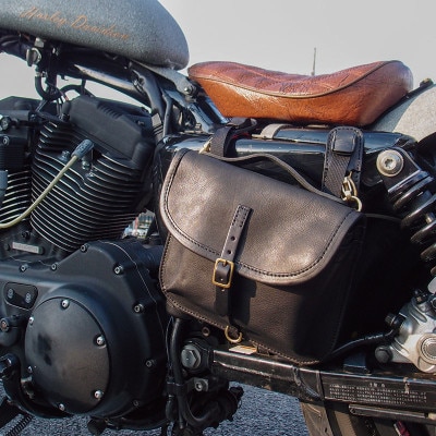 ラフテール　Gazelle ブラック　ワンタッチ着脱の二輪用鞄　栃木レザー製シュリンクレザー使用