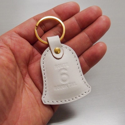 ラフテール【ガーディアンベル レザーキーホルダー】ホワイト