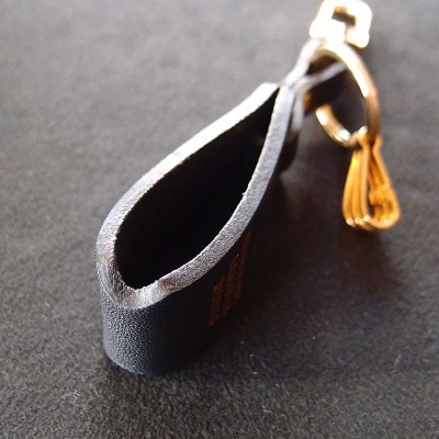 ラフテール【 レザーチャームキーホルダー】ブラック　　