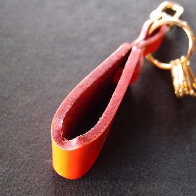 ラフテール【 レザーチャームキーホルダー】オレンジ　
