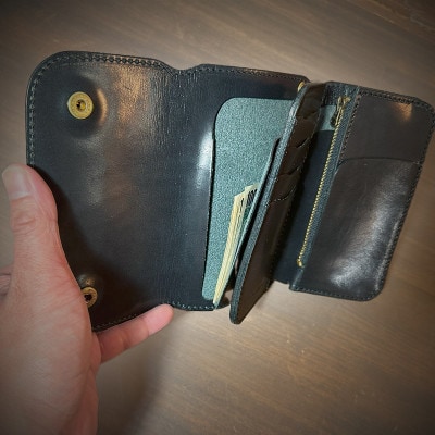 ラフテール【ロゼット　ミドルウォレット】BK　CW-RT-BK-M