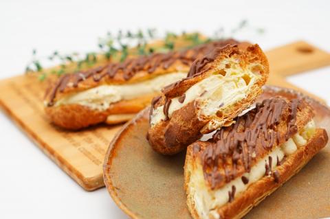 鹿嶋産焼きいもを使用した焼きいもパイエクレア【焼き芋 やきいも さつまいも 芋 お菓子 おやつ デザート スイーツ パイ エクレア 和菓子 和スイーツ 洋菓子 鹿嶋市 茨城県】（KBK-42）