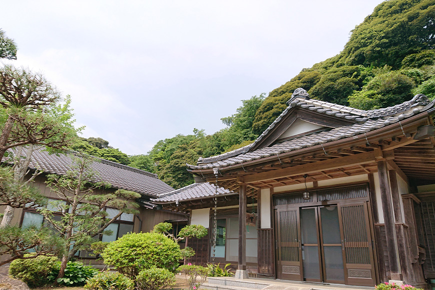 座禅体験 チケット 3時間コース 静寂の中で心を整える 初心者歓迎 椅子での座禅も可能 お抹茶付き 10名様まで利用可 企業研修・合宿対応 自然豊かな潮来座禅道場 茨城県 潮来市 (A65-001)