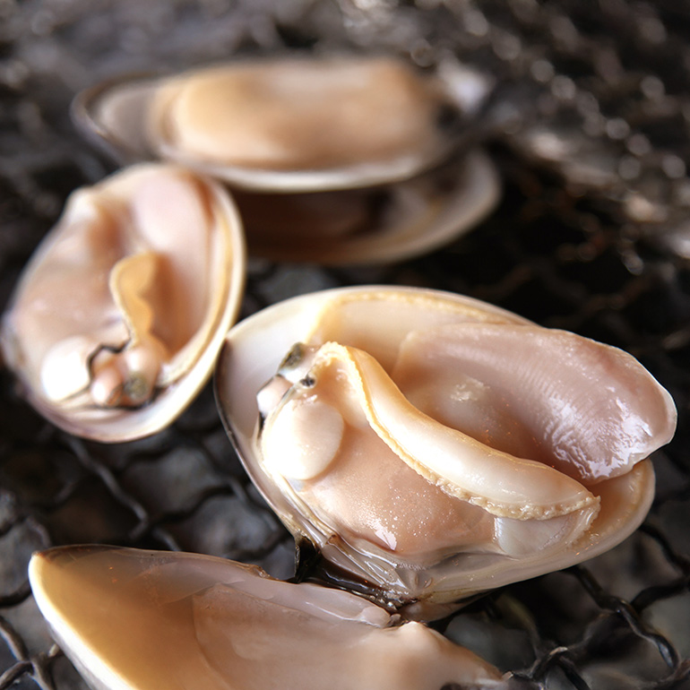 茨城県産 大粒はまぐり 加熱済 300g×4パック 国産 はまぐり ハマグリ 鹿島灘産 砂抜き不要 調理簡単 酒蒸し お吸い物 つくだ煮 貝専門店の厳選品 贈答用 ギフト 常温 茨城県 潮来市 (A14-002)