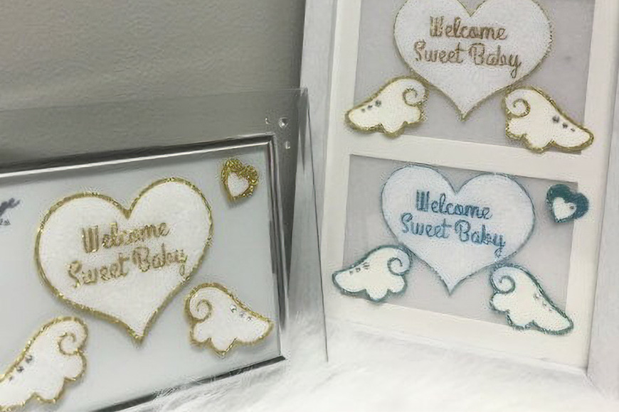 マタニティジュエリーシール 医療用シート素材 お肌に優しい 4枚セット (大ハート・天使の羽・小ハート) 記念撮影用 セルフフォト 家族写真 ベビーシャワー 贈答用 ギフト 2L額付き 茨城県 潮来市 (A21-001)