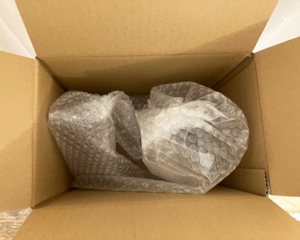 【絵付け手描き】シャンパングラス 「小菊と雪の結晶」 筒