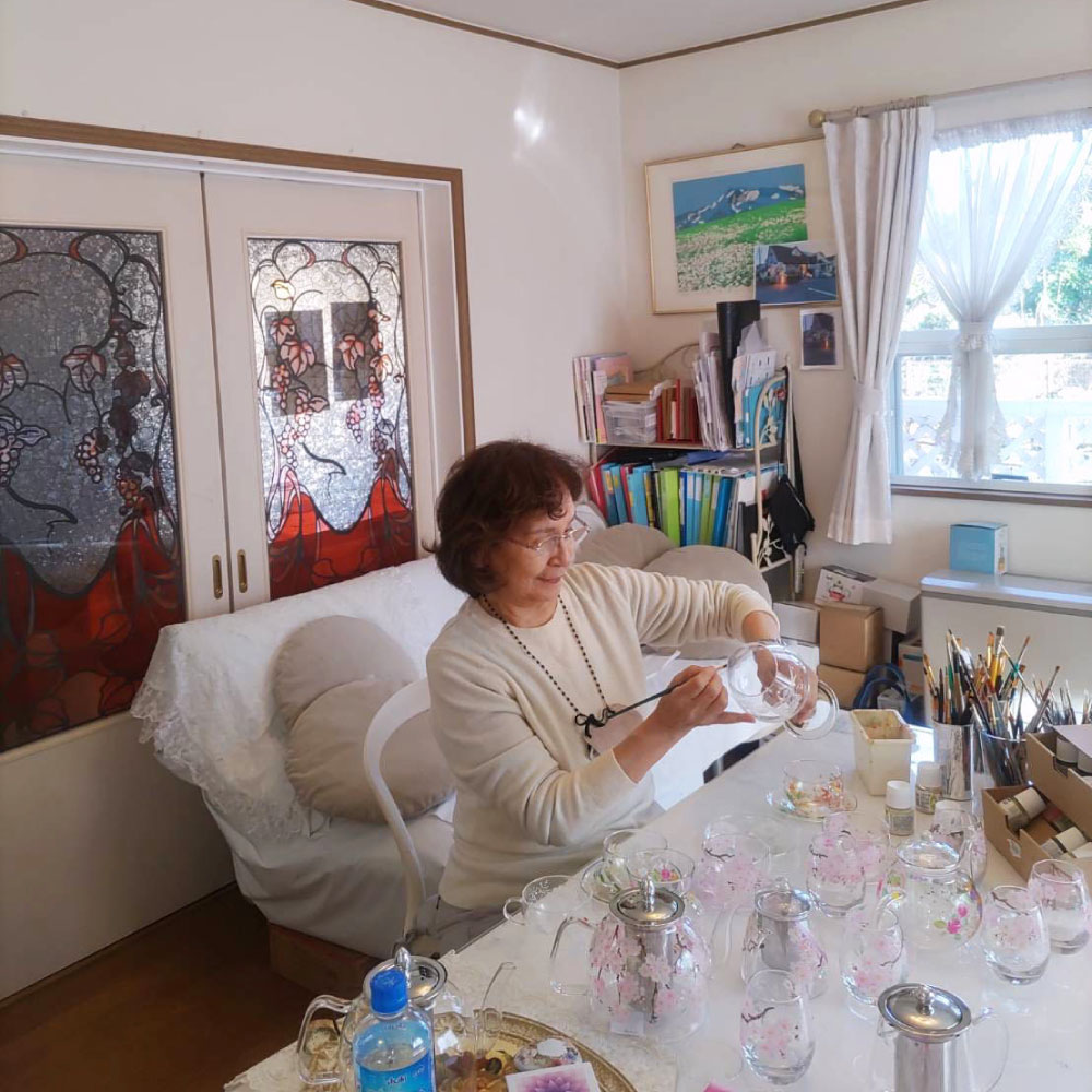 【絵付け手描き】ランプティーポット、カップ＆ソーサー 2