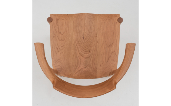 家具蔵 KAGURA アームチェア グランデ チェリー材家具 椅子 イス 木材 無垢材 職人 手作業 天然木 高級木材 無添加 安全 ジャパニーズモダン 高級家具 熟練 無着色 おしゃれ 天然木無垢材 温もり シンプル 洗練 【株式会社アイダ】【ho0941】