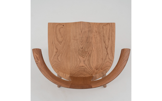 家具蔵 KAGURA チェア コルノ チェリー材 家具 椅子 イス 木材 無垢材 職人 手作業 天然木 高級木材 無添加 安全 ジャパニーズモダン 高級家具 熟練 無着色 おしゃれ 天然木無垢材 温もり シンプル 洗練 【株式会社アイダ】【ho0943】