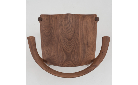 家具蔵 KAGURA アームチェア アルコII ウォールナット材 家具 椅子 イス 木材 無垢材 職人 手作業 天然木 高級木材 無添加 安全 ジャパニーズモダン 高級家具 熟練 無着色 おしゃれ 天然木無垢材 温もり シンプル 洗練 【株式会社アイダ】【ho0994】