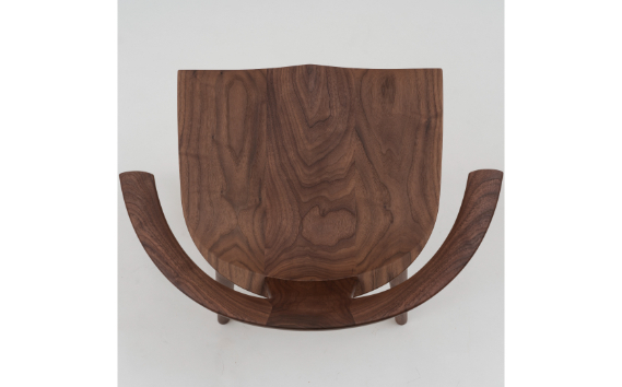 家具蔵 KAGURA チェア コルノ ウォールナット材 家具 椅子 イス 木材 無垢材 職人 手作業 天然木 高級木材 無添加 安全 ジャパニーズモダン 高級家具 熟練 無着色 おしゃれ 天然木無垢材 温もり シンプル 洗練 【株式会社アイダ】【ho0996】