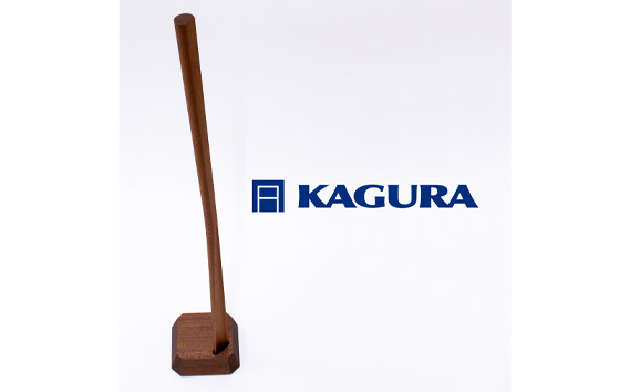 家具蔵 KAGURA 靴べら LIN サペリ材 靴ベラ 天然木 手作業 ロング スタンド セット 70cm おしゃれ 長い スタンド付き 台座付き プレゼント 実用的 シンプル 玄関 ロングタイプ 高級 シューホーン モダン ギフト 革靴 スニーカー ブーツ 【株式会社アイダ】【ho1336】