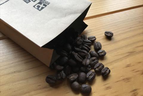 自家焙煎の七運ブレンドコーヒー 中挽き