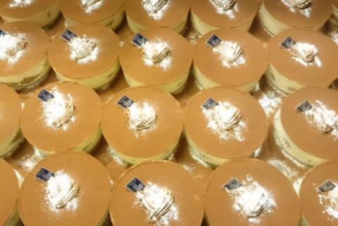 特製ティラミス 5号サイズ スイーツ ご褒美 ギフト 記念日 洋菓子 グルメ ピッツェリア・モンテマーレ マスカルポーネ ティラミス ケーキ 誕生日 バースデー お取り寄せ プレゼント ドルチェ 高級 おしゃれ お菓子 お土産 贈り物