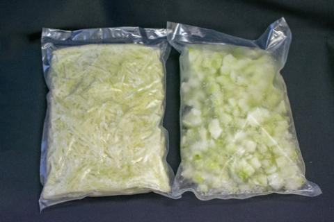 冷凍 サンパパイヤ パパイヤ セット 食物繊維 ミネラル ビタミン 葉酸 ポリフェノール 2Kg 煮物 鍋物 冷凍野菜 スーパーフード すぐに使える 冷凍パック カット済 酵素の王様 パパイヤ フルーツ 果物 しりしり 冷凍 サラダ おかず 和え物 炒め物