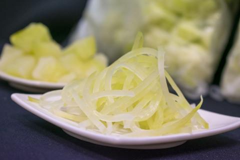 冷凍 サンパパイヤ パパイヤ セット 食物繊維 ミネラル ビタミン 葉酸 ポリフェノール 2Kg 煮物 鍋物 冷凍野菜 スーパーフード すぐに使える 冷凍パック カット済 酵素の王様 パパイヤ フルーツ 果物 しりしり 冷凍 サラダ おかず 和え物 炒め物