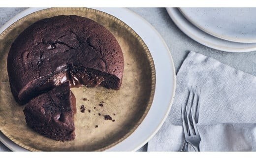 【 禁断の幸せ 】 フォンダンショコラ チョコ チョコレート 生チョコ ショコラ ケーキ デザート スイーツ 贈り物 贈答 ギフト バレンタイン ホワイトデー [CS006ci]