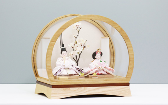 ピーカブーひな人形　春小町ウッドドームケース