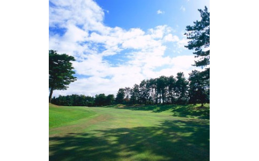 土浦カントリー倶楽部 平日4名様 無料プレー券 [0120]