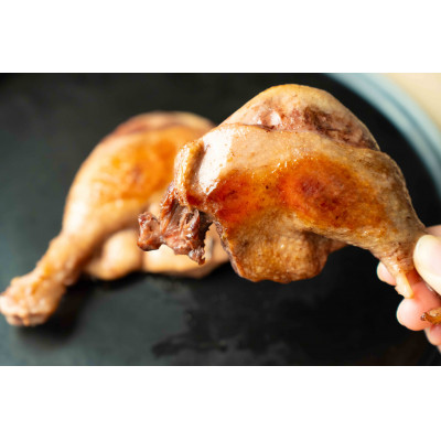 志筑鴨の骨付きモモ肉のコンフィ　500gパック　(2～4本)【配送不可地域：離島】