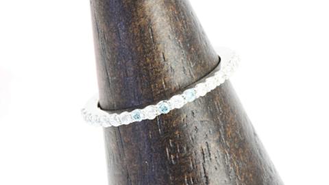 ピンキーの ブルーダイヤ 0.19ct ハーフエタニティリング ダイヤモンド リング ジュエリー アクセサリー レディース ギフト プレゼント 贈り物 [AH096sa]