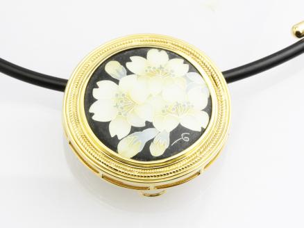 「桜川七宝」白雲櫻縄目ペンダント【ラウンドタイプ】／ 母の日 プレゼント ジュエリー 作家 伝統工芸 森千鶴子 [AH029sa]