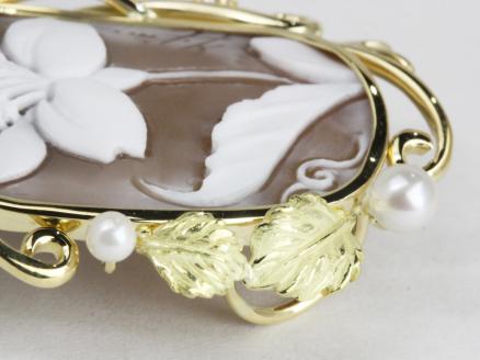 「大和桜」シェルカメオペンダント ／ 作家 フランチェスカ マーノ[AH030sa]