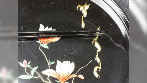 《 今だけ！特別価格 》 SV925製 「さ.く.ら」の 箸置き シルバー 純銀 18金メッキ ギフト 記念 贈答用 贈り物 [AH049sa]	