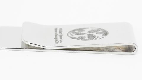 桜の家紋「葉附三つ割山櫻」の マネークリップ クリップ ギフト ラッピング 贈り物 記念品 贈答用 プレゼント 桜川市 [AH077sa]