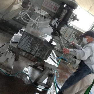 茨城県産真壁小目石 和型8寸角墓石 引換券 [BO001sa]