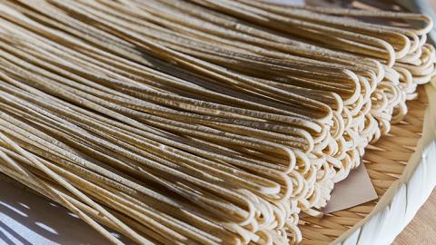 八割乾麺 セット 茨城県産【 常陸秋そば 】石臼挽きそば粉使用 ご自宅用 200g×8パック入 (16人分） そば 蕎麦 乾麺 常陸秋そば ［BE009sa］