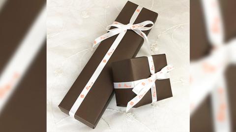 ダイヤモンド入「一輪桜」のイヤーカーフ ダイヤモンド ダイヤ イヤーカフ ギフト ラッピング 贈り物 贈答用 プレゼント シルバー K18 18金 ゴールド 桜川市 [AH073sa]