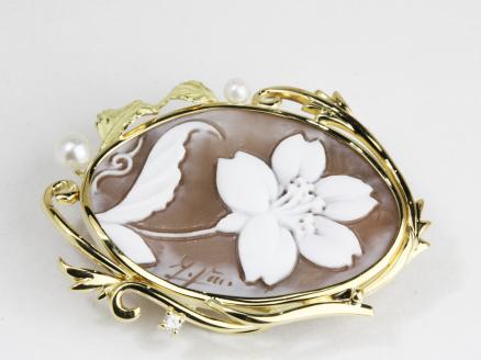 「大和桜」シェルカメオペンダント ／ 作家 フランチェスカ マーノ[AH030sa]